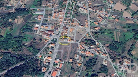 Loja para Venda em Campo de Besteiros