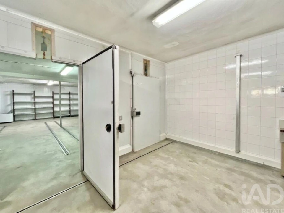 Loja para Venda em Campo de Besteiros Foto 13