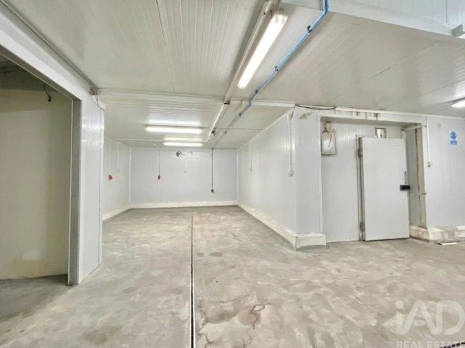 Loja para Venda em Campo de Besteiros Foto 9