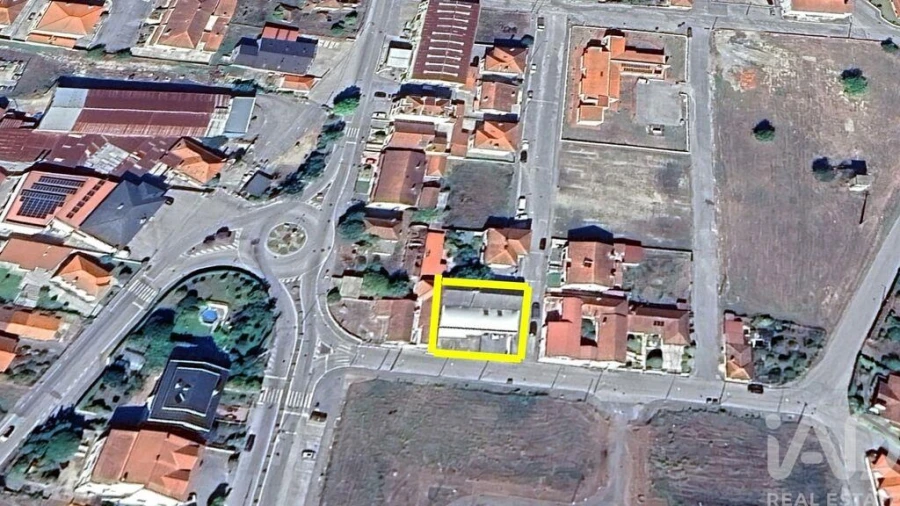 Loja para Venda em Campo de Besteiros Foto 30