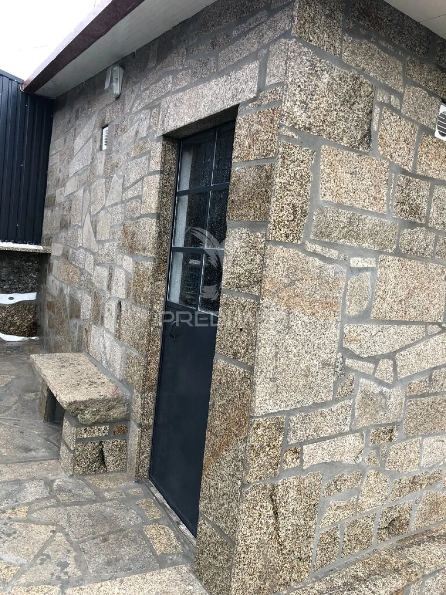 Moradia T2 para Venda em Rendufinho Foto 4