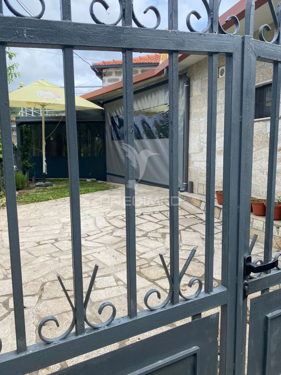 Moradia T2 para Venda em Rendufinho Foto 2