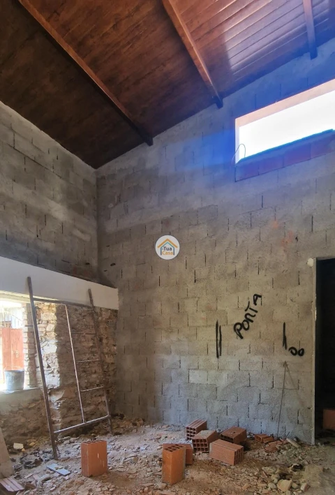 Moradia T3 para Venda em Lousã e Vilarinho