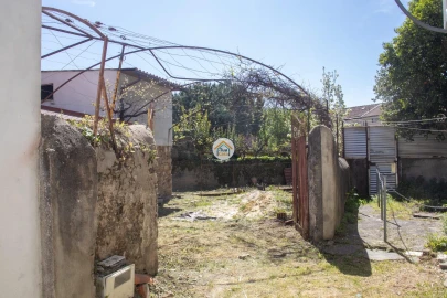 Moradia T3 para Venda em Lousã e Vilarinho