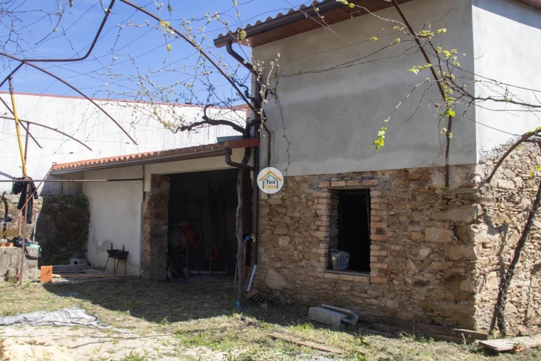 Moradia T3 para Venda em Lousã e Vilarinho Foto 6