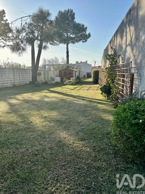 Terreno para Venda em Arcozelo