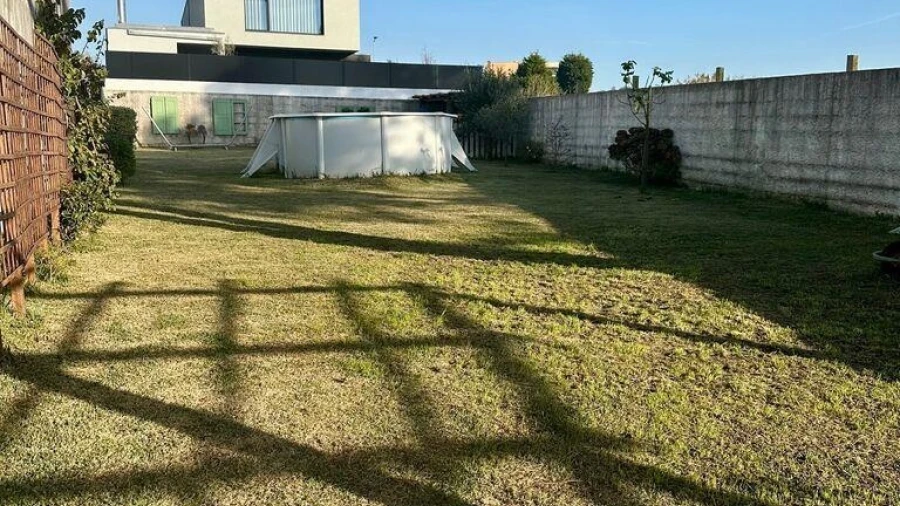 Terreno para Venda em Arcozelo