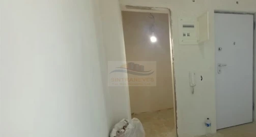Apartamento T2 para Venda em Carregado e Cadafais