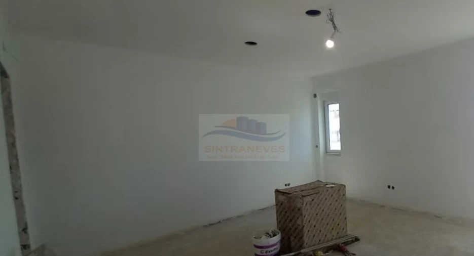 Apartamento T2 para Venda em Carregado e Cadafais Foto 8