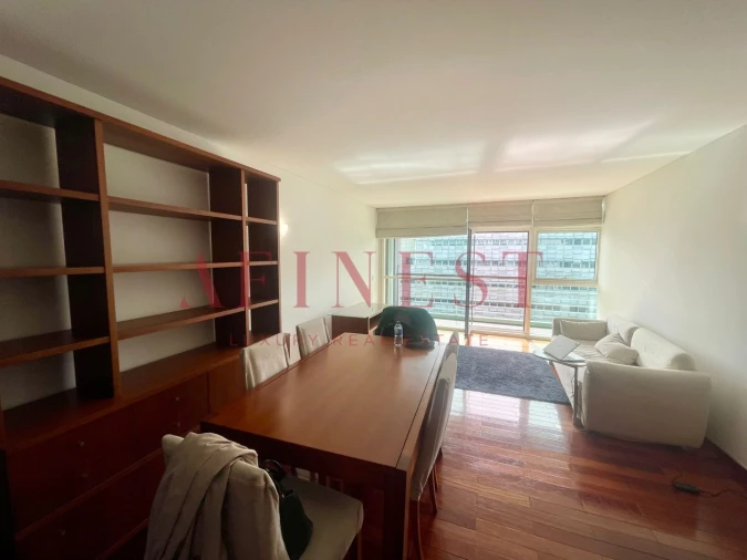 Apartamento T2 para Arrendamento em Parque das Nações Foto 5