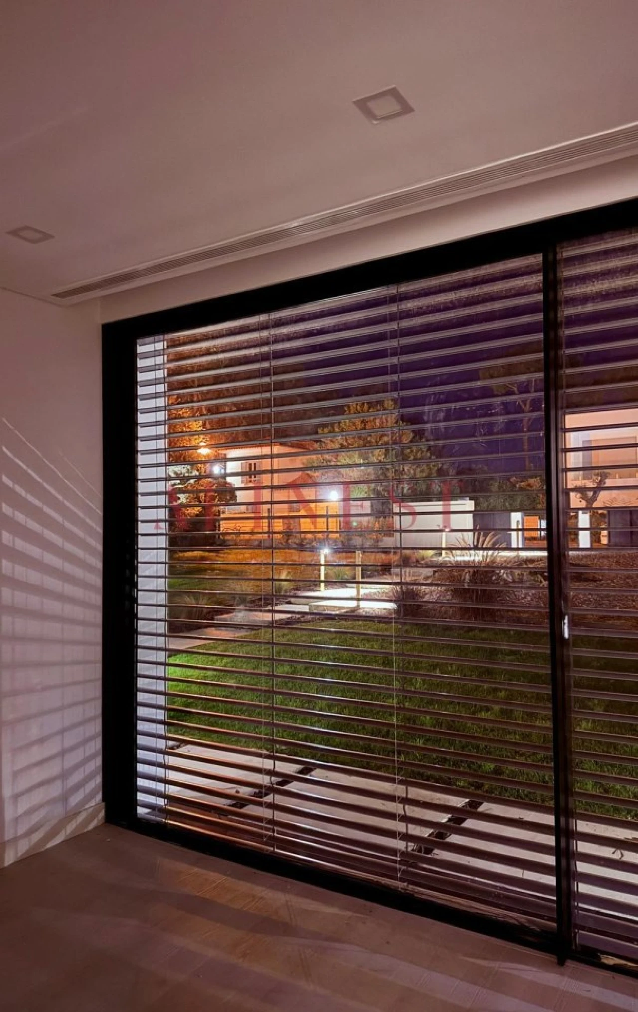 Moradia T6 para Venda em Charneca de Caparica e Sobreda Foto 13