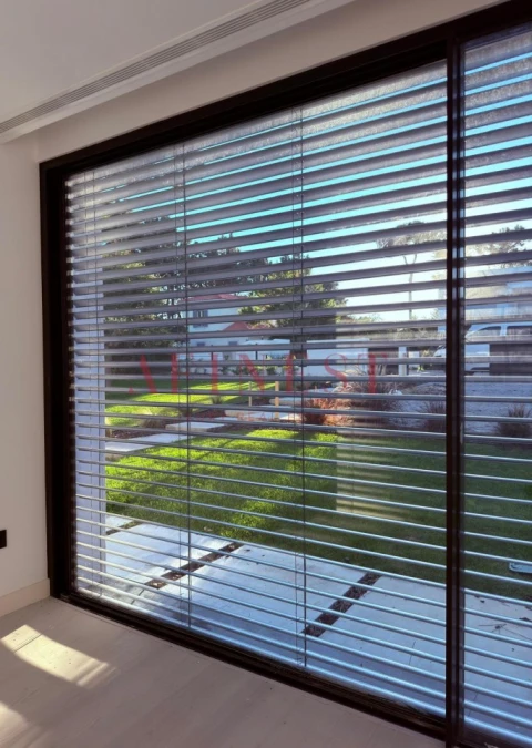 Moradia T6 para Venda em Charneca de Caparica e Sobreda