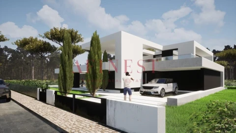 Moradia T6 para Venda em Charneca de Caparica e Sobreda