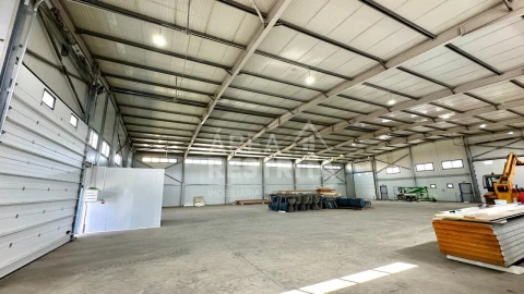 Armazém para Venda em Atalaia e Alto Estanqueiro-Jardia