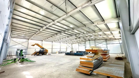 Armazém para Venda em Atalaia e Alto Estanqueiro-Jardia