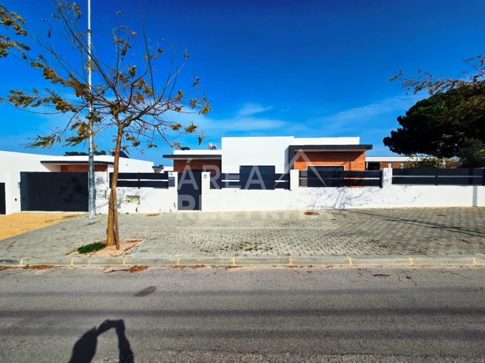 Moradia T3 para Venda em Azeitão (São Lourenço e São Simão) Foto 5