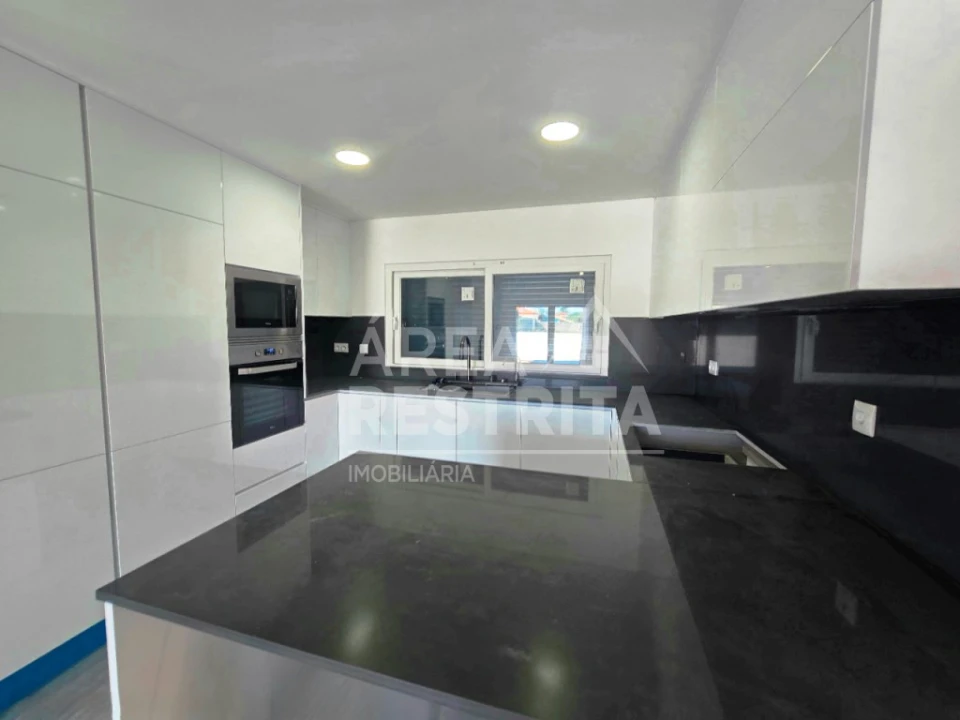 Moradia T3 para Venda em Azeitão (São Lourenço e São Simão) Foto 17