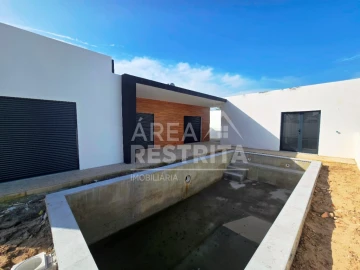 Moradia T3 para Venda em Azeitão (São Lourenço e São Simão)