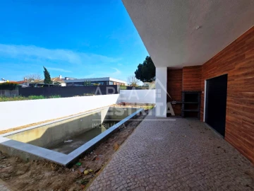 Moradia T3 para Venda em Azeitão (São Lourenço e São Simão)