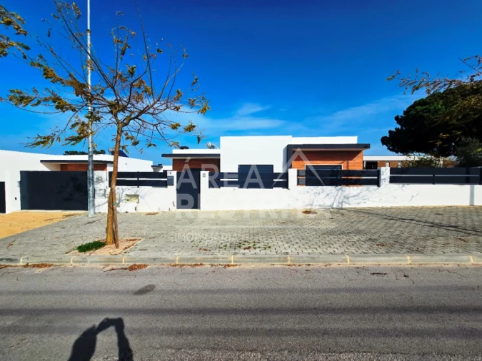 Moradia T3 para Venda em Azeitão (São Lourenço e São Simão) Foto 5