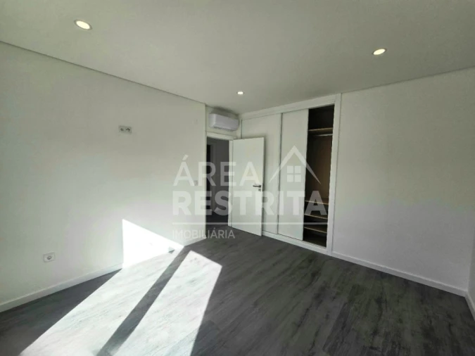 Moradia T3 para Venda em Azeitão (São Lourenço e São Simão) Foto 28