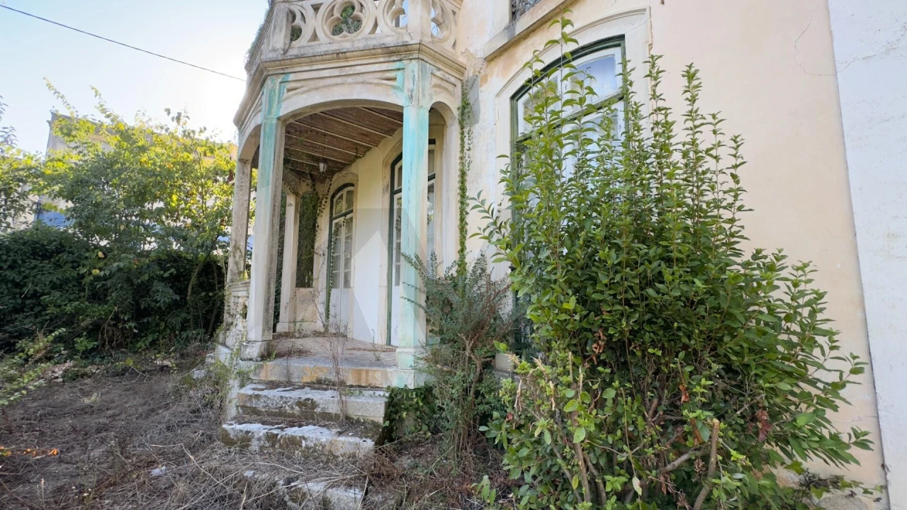 Moradia T8 para Venda em Arcos e Mogofores Foto 2