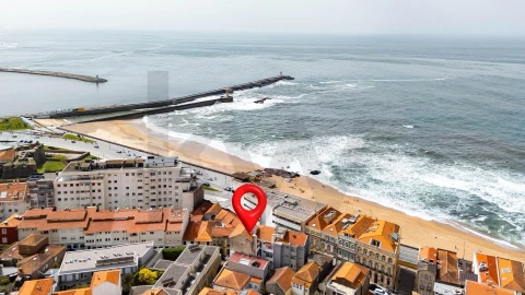 Apartamento T1 para Arrendamento em Aldoar, Foz do Douro e Nevogilde