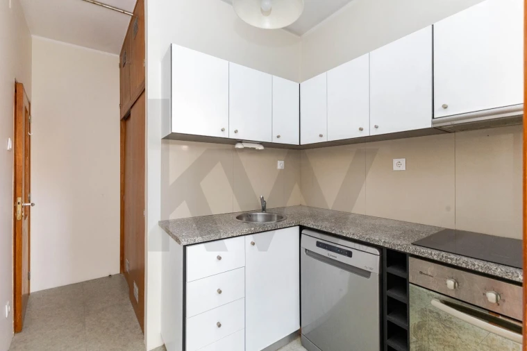 Apartamento T1 para Arrendamento em Aldoar, Foz do Douro e Nevogilde Foto 22