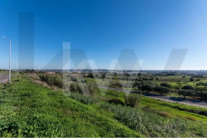 Terreno para Venda em Alenquer (Santo Estêvão e Triana)