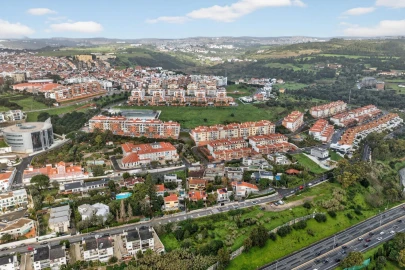 Apartamento T3 para Venda em Carnaxide e Queijas