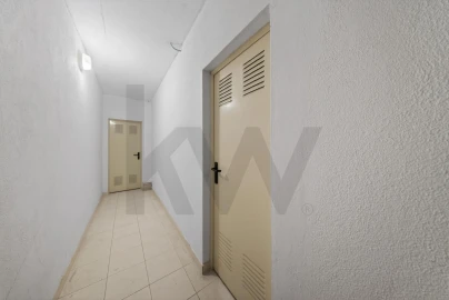 Apartamento T3 para Venda em Carnaxide e Queijas