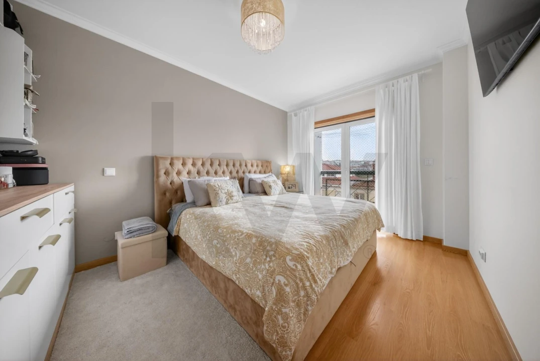 Apartamento T3 para Venda em Carnaxide e Queijas Foto 33