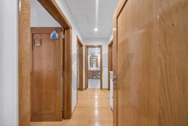 Apartamento T3 para Venda em Carnaxide e Queijas Foto 20