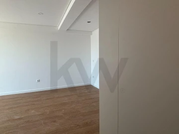 Apartamento T2 para Venda em Requeixo, Nossa Senhora de Fátima e Nariz