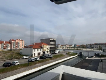 Apartamento T2 para Venda em Requeixo, Nossa Senhora de Fátima e Nariz
