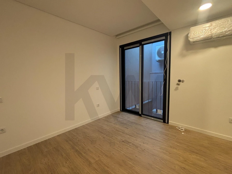 Apartamento T1 para Venda em Requeixo, Nossa Senhora de Fátima e Nariz Foto 6