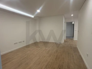 Apartamento T1 para Venda em Requeixo, Nossa Senhora de Fátima e Nariz