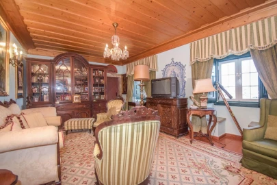 Quinta T11 para Venda em Azueira e Sobral da Abelheira