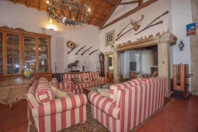 Quinta T11 para Venda em Azueira e Sobral da Abelheira