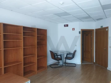 Escritório para Arrendamento em Carnide