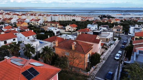 Moradia T5 para Venda em Santa Iria de Azoia, São João da Talha e Bobadela