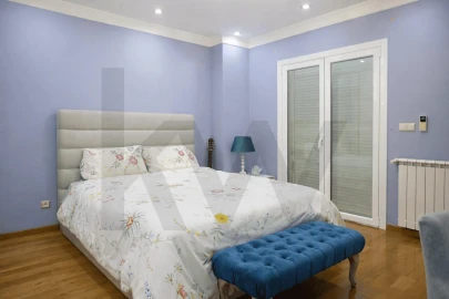 Moradia T5 para Venda em Santa Iria de Azoia, São João da Talha e Bobadela