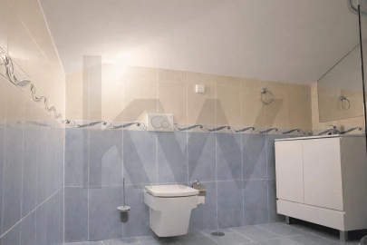 Moradia T5 para Venda em Santa Iria de Azoia, São João da Talha e Bobadela