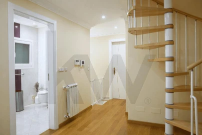 Moradia T5 para Venda em Santa Iria de Azoia, São João da Talha e Bobadela