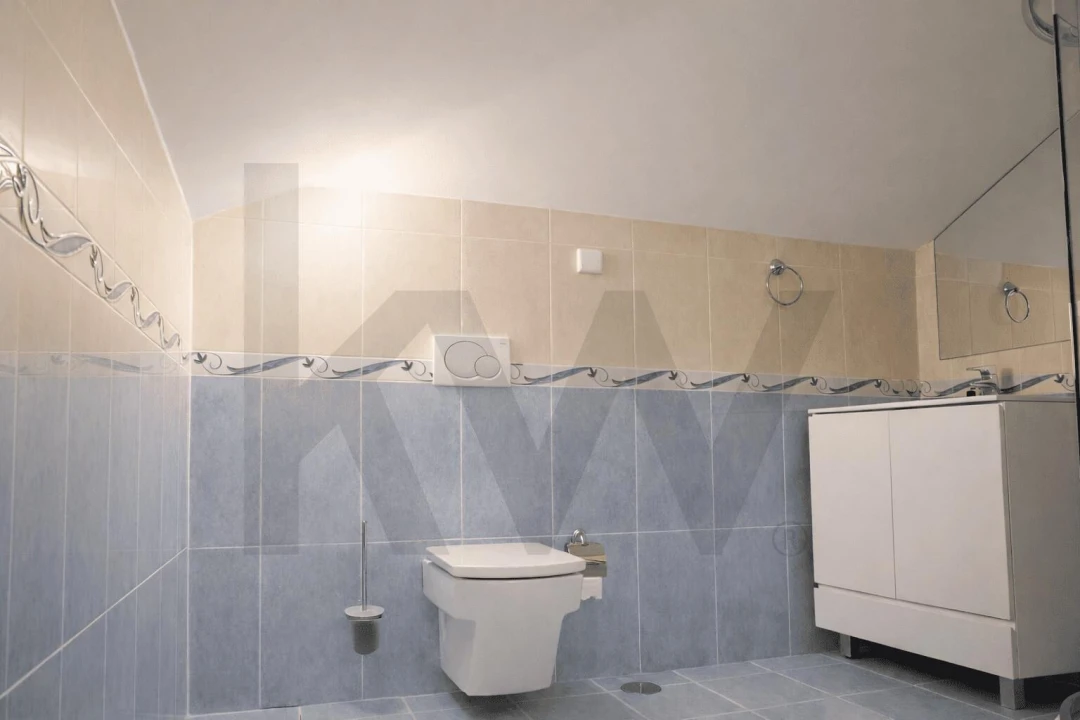 Moradia T5 para Venda em Santa Iria de Azoia, São João da Talha e Bobadela Foto 22