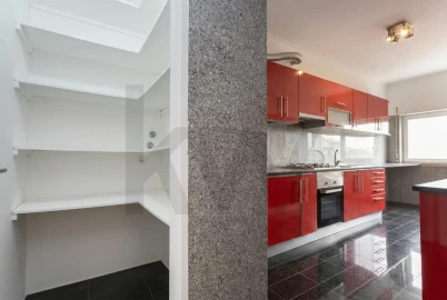 Apartamento T4 para Arrendamento em Almada, Cova da Piedade, Pragal e Cacilhas