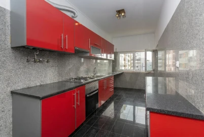 Apartamento T4 para Arrendamento em Almada, Cova da Piedade, Pragal e Cacilhas