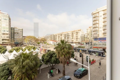 Apartamento T4 para Arrendamento em Almada, Cova da Piedade, Pragal e Cacilhas