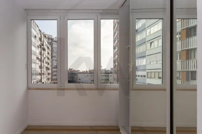 Apartamento T4 para Arrendamento em Almada, Cova da Piedade, Pragal e Cacilhas