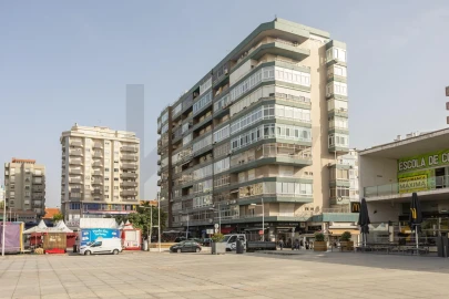 Apartamento T4 para Arrendamento em Almada, Cova da Piedade, Pragal e Cacilhas